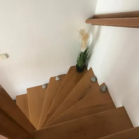 度假居 Nyaralo