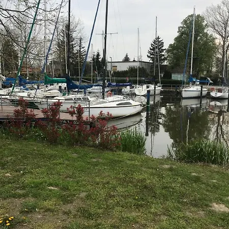 度假居 Nyaralo Balatonmáriafürdő